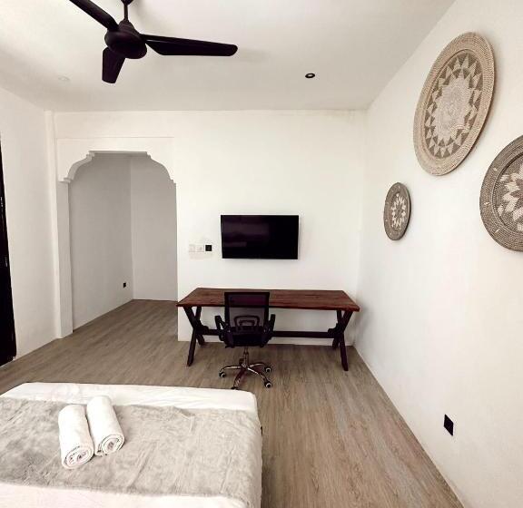 בית מלון כפרי The Confidential Mandalika