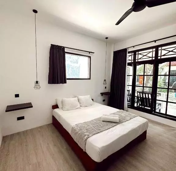 ホテル The Confidential Mandalika