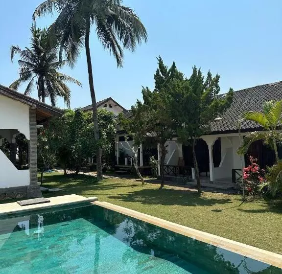 ホテル The Confidential Mandalika