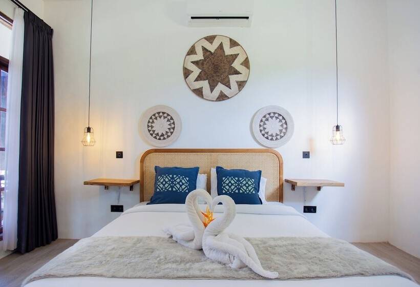 בית מלון כפרי The Confidential Mandalika