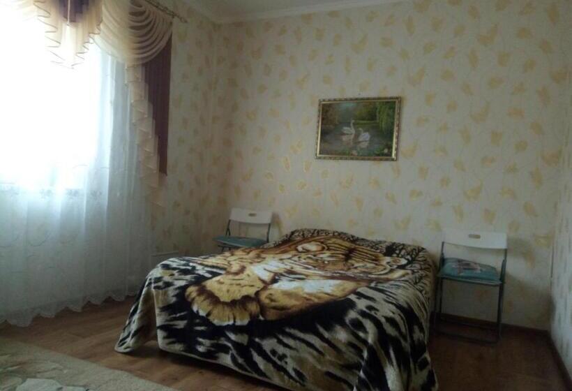 ペンション гостевой дом на елисейских полях