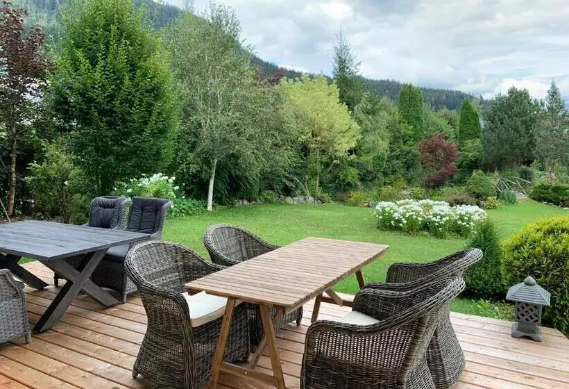 ペンション Ausseerhaus Im Grünen