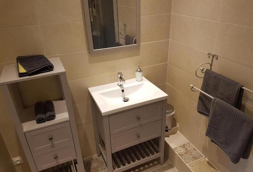 Пансион Domaine De Karoli