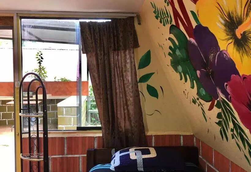 ペンション Madera Verde Ecolodge