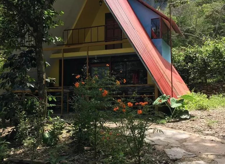 ペンション Madera Verde Ecolodge