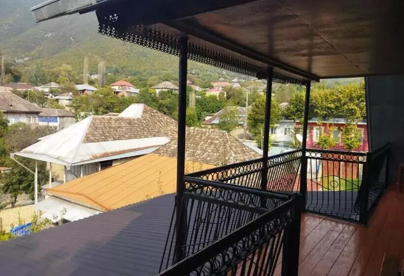 پانسیون Maho S Guest House