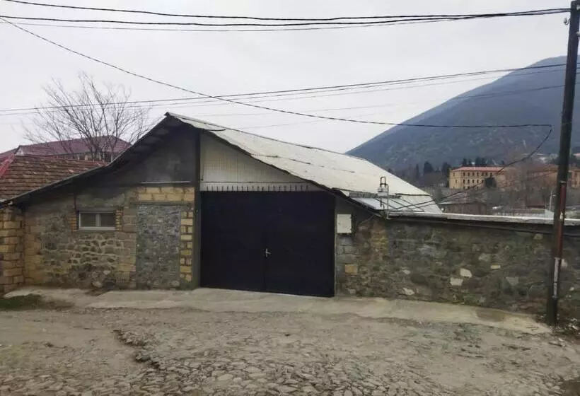 پانسیون Maho S Guest House