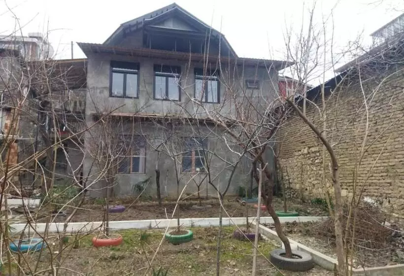 پانسیون Maho S Guest House