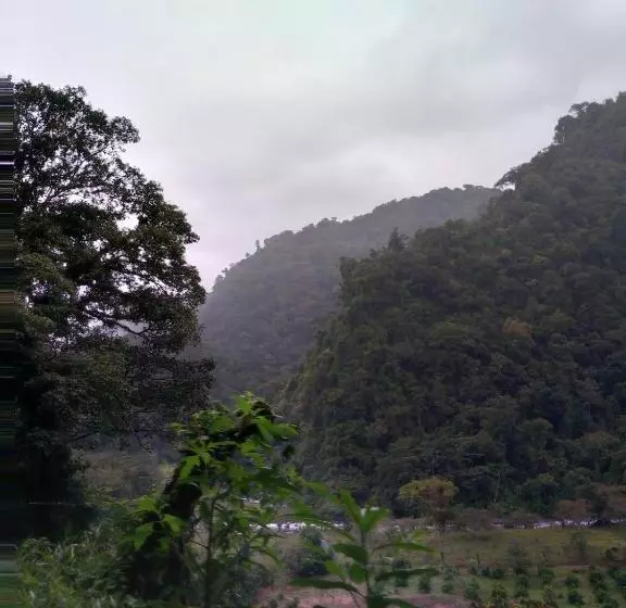 Aamiaismajoitus (B&B) Finca Del Cielo
