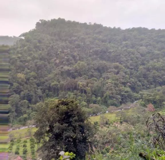 Aamiaismajoitus (B&B) Finca Del Cielo
