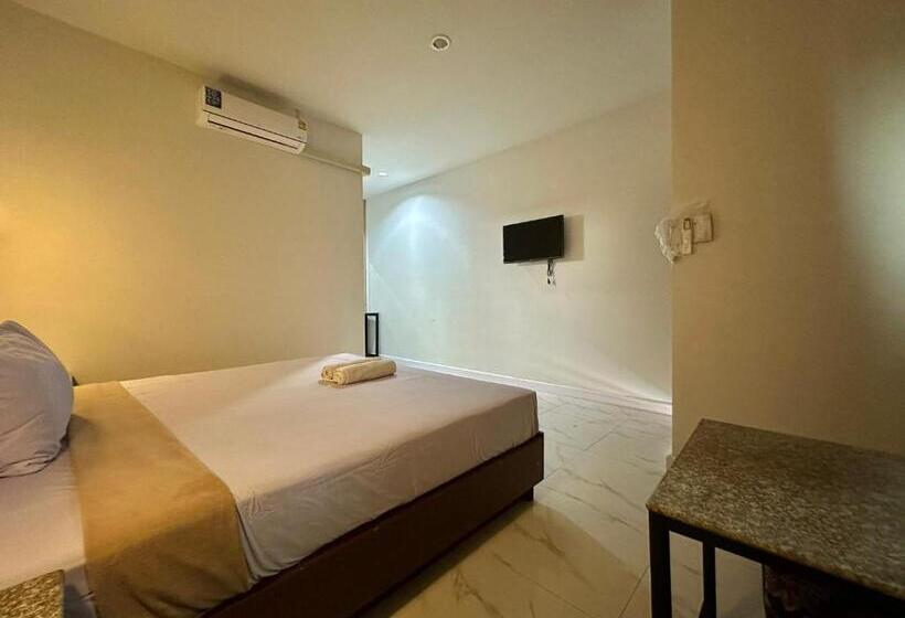 هتل 24 Sleep Resort Khlong Luang Hospital