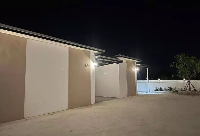 ホテル 24 Sleep Resort Khlong Luang Hospital