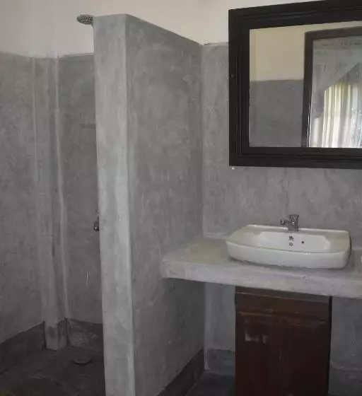 Hotelli Andy Homestay Units