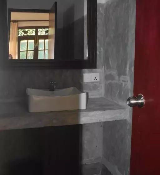 Hotelli Andy Homestay Units