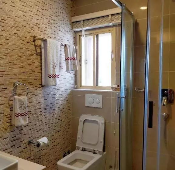 هتل Catherin Villa