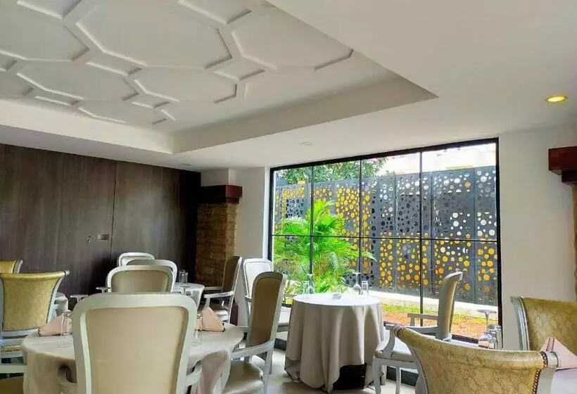 هتل Catherin Villa