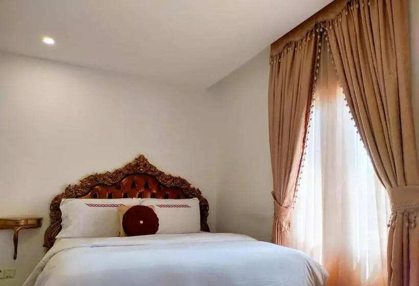 هتل Catherin Villa