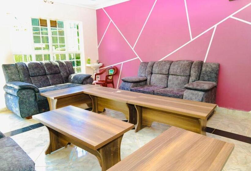 Gerly Homes Hotel & Restaurant