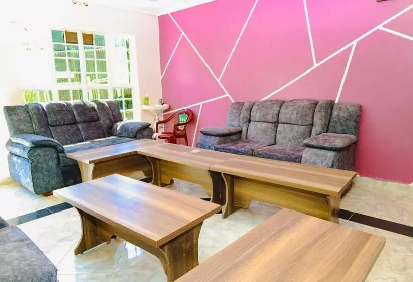 Gerly Homes Hotel & Restaurant