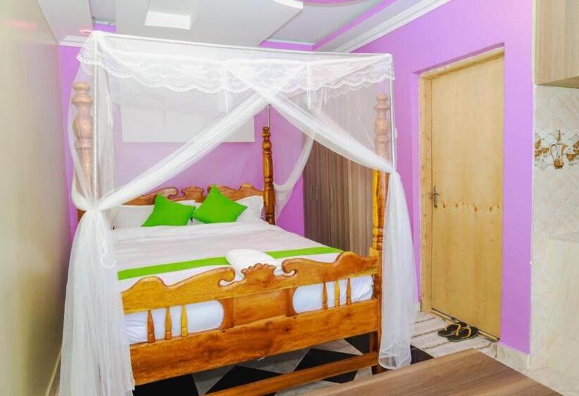 Gerly Homes Hotel & Restaurant