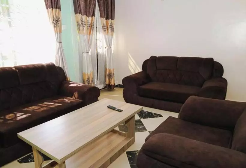 Gerly Homes Hotel & Restaurant