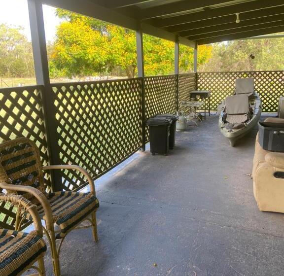 酒店 Jabiru Wetland Farmstay