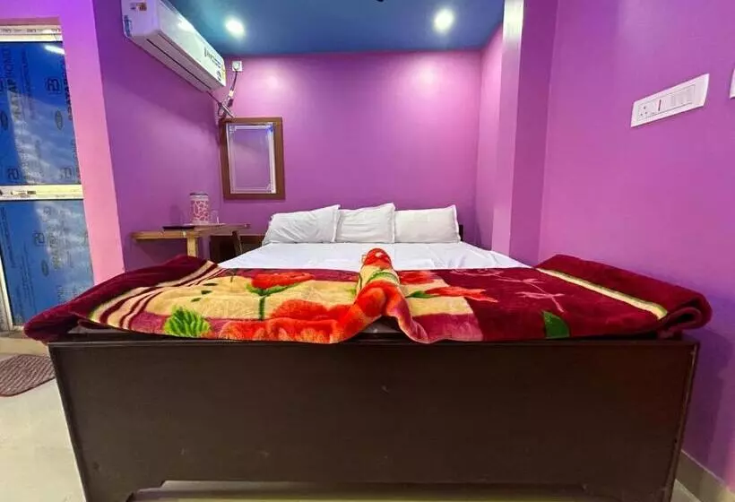 هتل New Nayantara Lodge