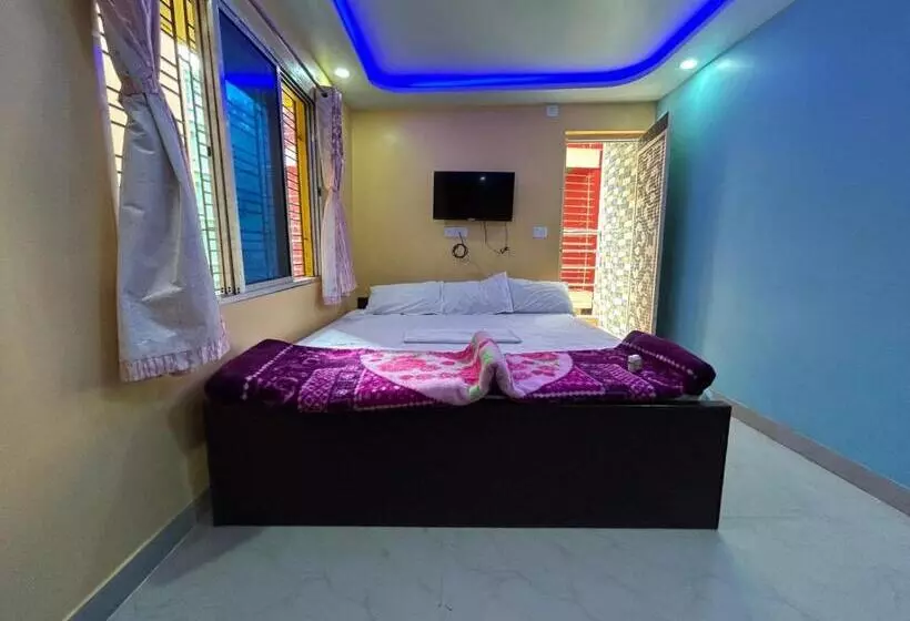 هتل New Nayantara Lodge