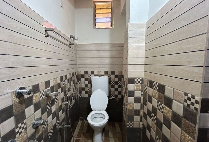 فندق New Nayantara Lodge