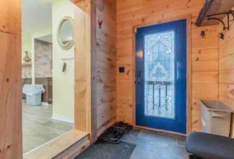 호텔 Riverfront Suites, Quinte, On