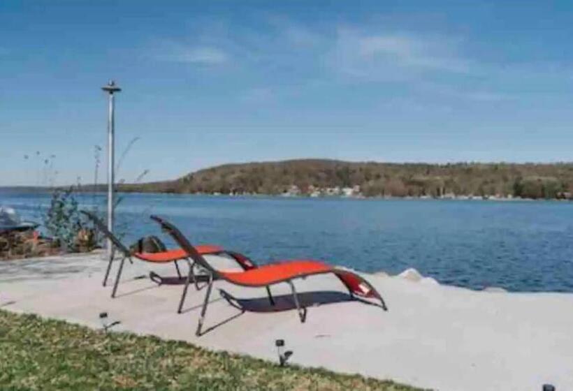 호텔 Riverfront Suites, Quinte, On