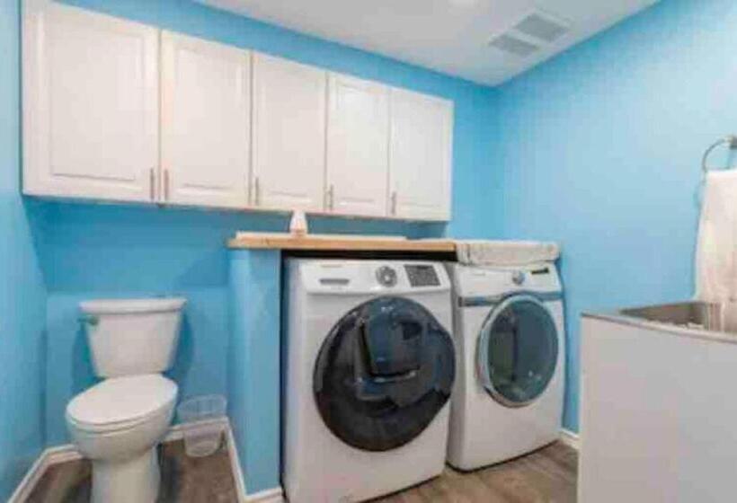 호텔 Riverfront Suites, Quinte, On