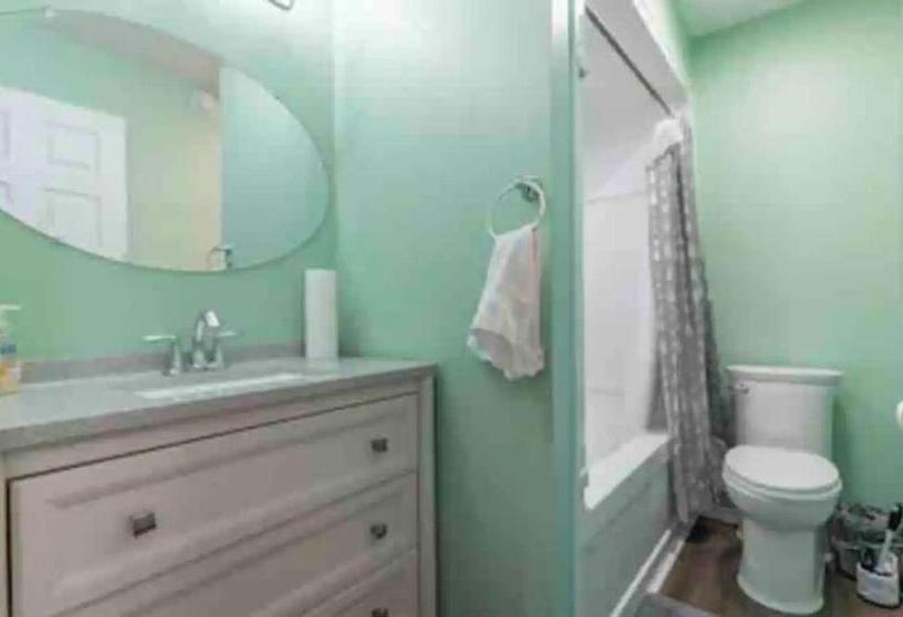 호텔 Riverfront Suites, Quinte, On