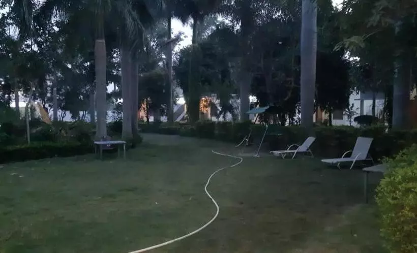 Hotelli The Baagh Jungle Resort
