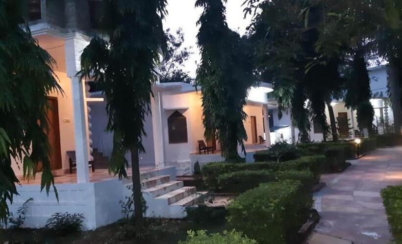 هتل The Baagh Jungle Resort