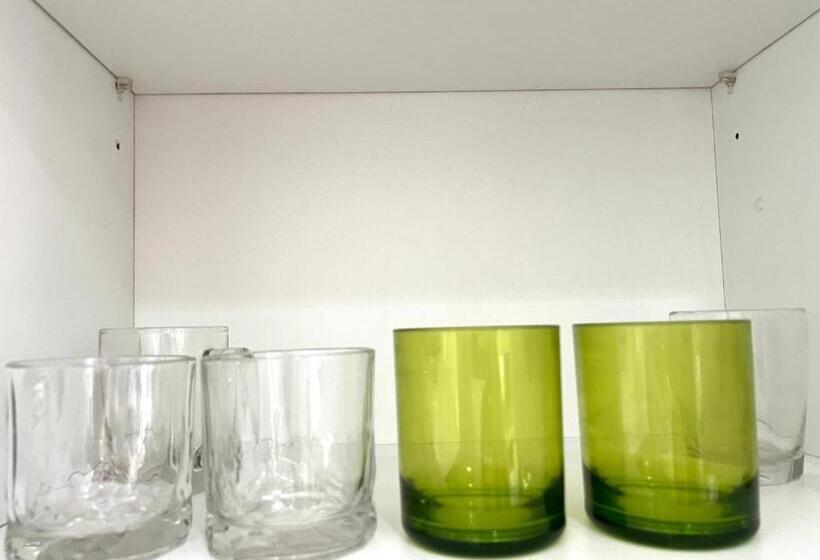 一卧现代迷人公寓@kata Beach, 步行5分钟