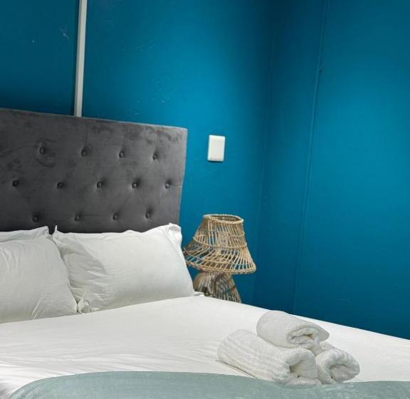 פנסיון Entindini Guest House