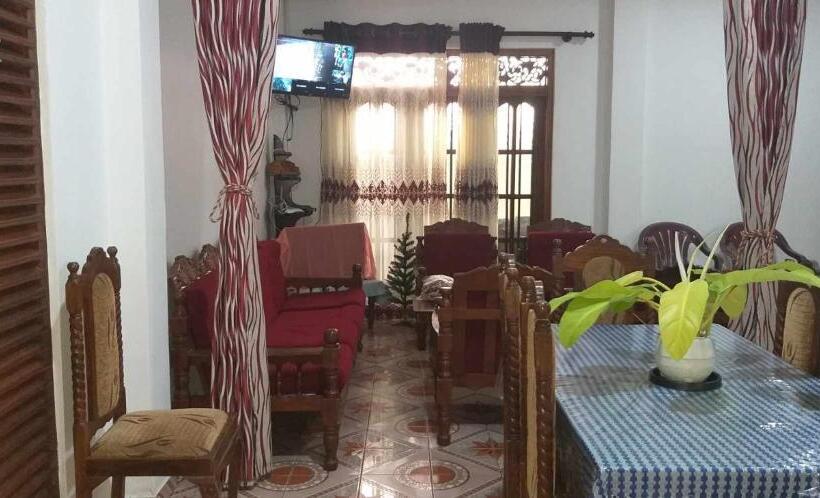 بنسيون Villa Ocean Breeze