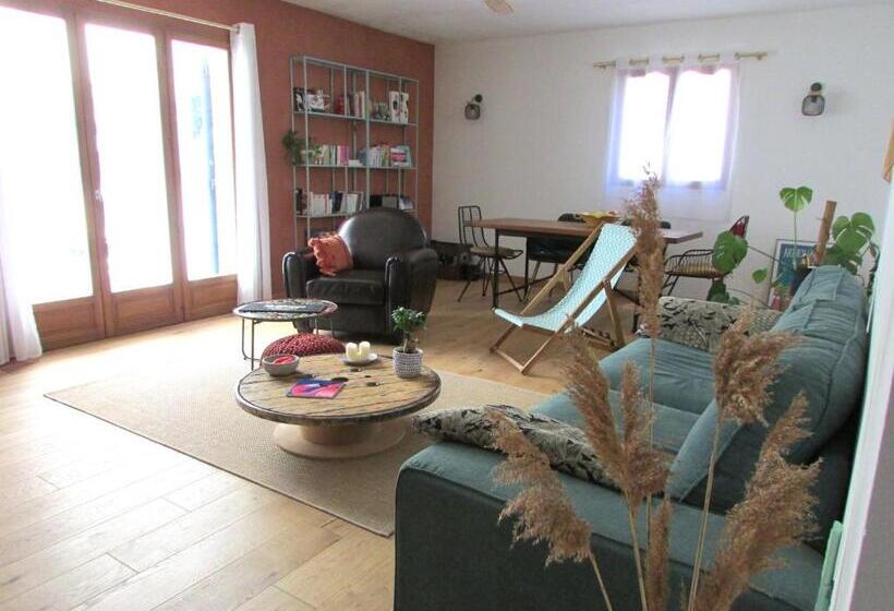 مبيت وإفطار Chambre Agréable Dans Une Maison Avec Un Grand Lit