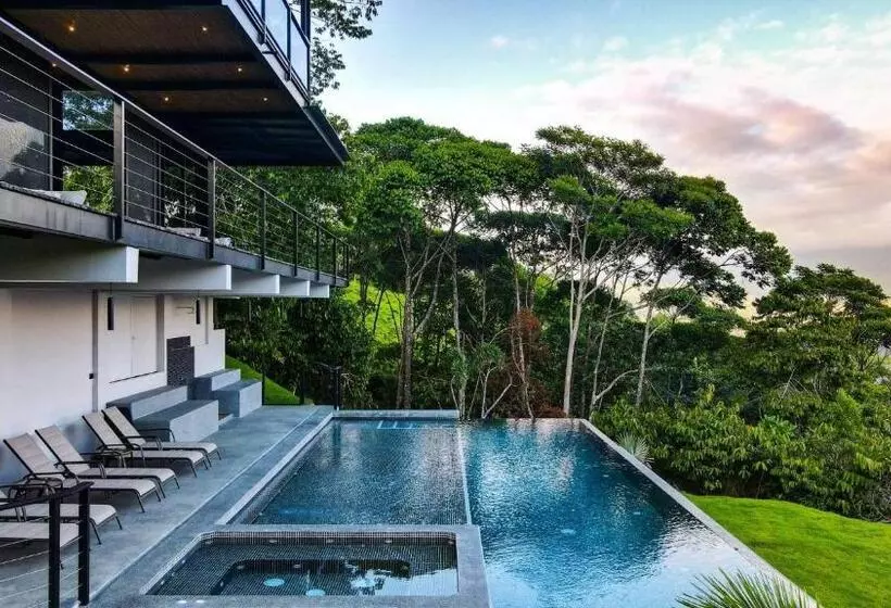 Aamiaismajoitus (B&B) Odyssey Boutique