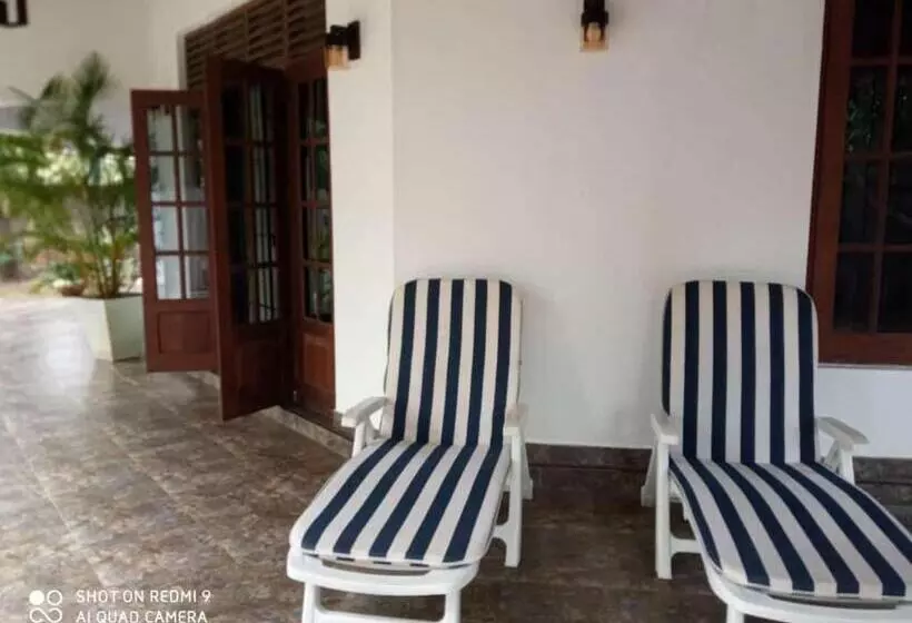 ベッドアンドブレックファースト Marigold Apart Hotel Negombo