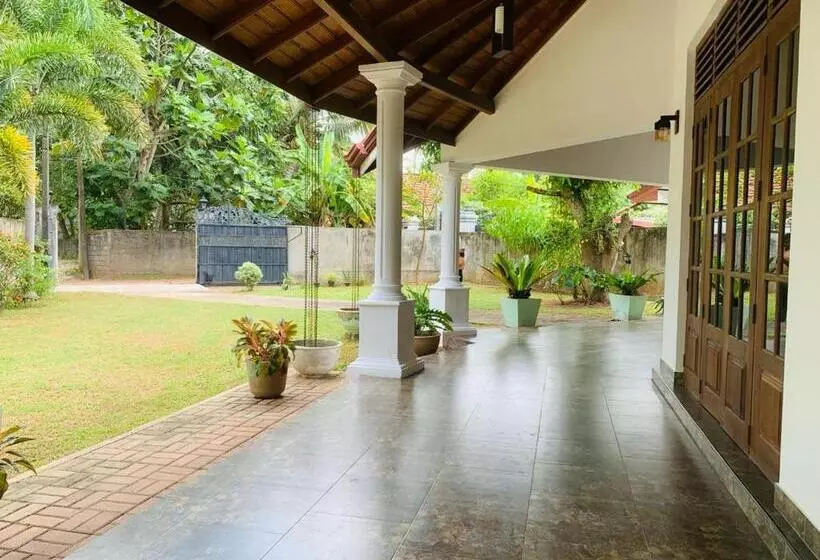 ベッドアンドブレックファースト Marigold Apart Hotel Negombo