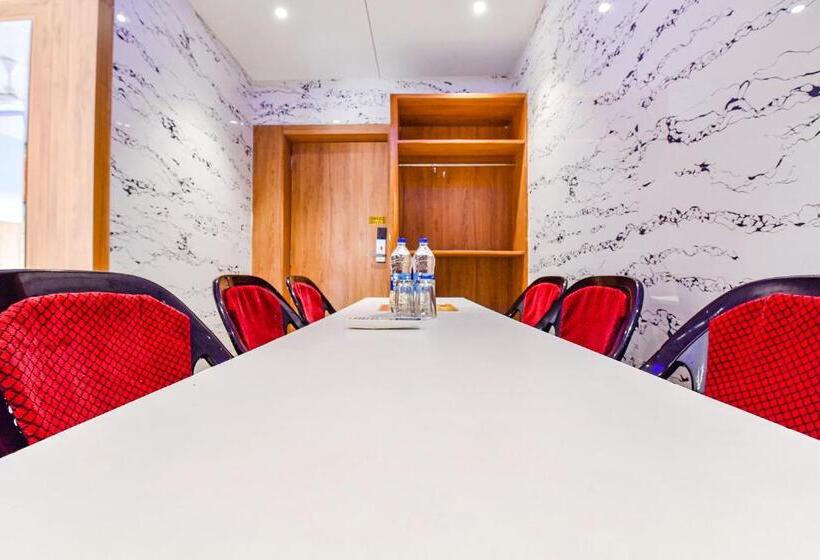 Fabhotel Prime Maya Palace