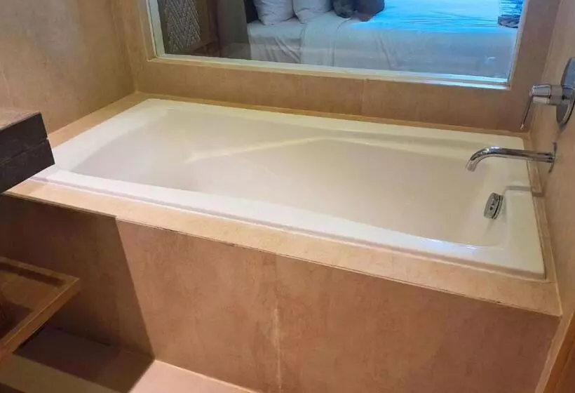 ホテル Arjuna Suite And Apartment Sea View Ne45