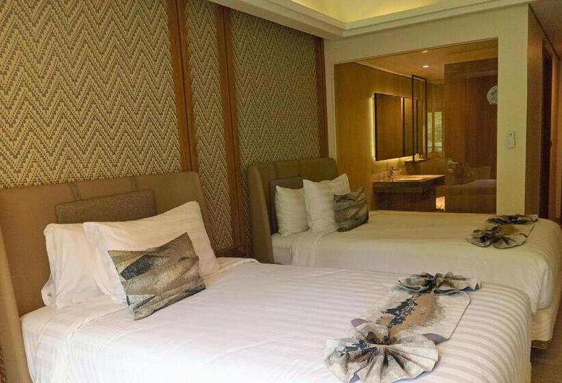 Отель Arjuna Suite And Apartment Sea View Ne45