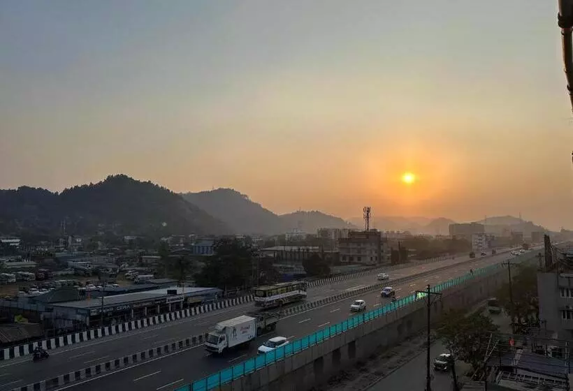 ホテル Super Collection O Isbt Formerly Cloud Stay Guwahati