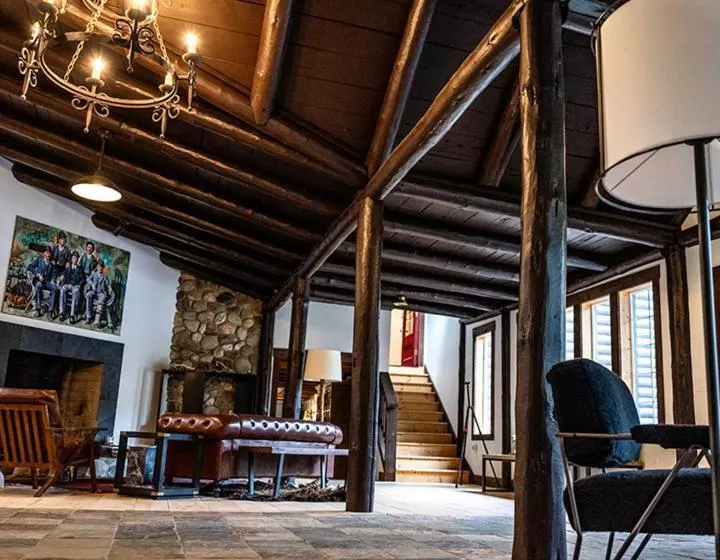 ホテル Elesel Lodge