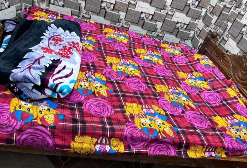 בית מלון כפרי Grg Sunrise Plaza Deoghar