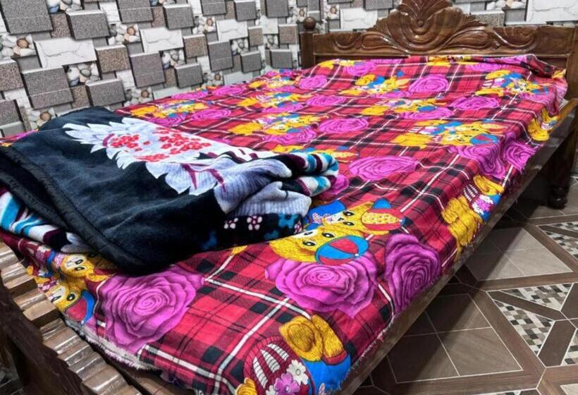 בית מלון כפרי Grg Sunrise Plaza Deoghar