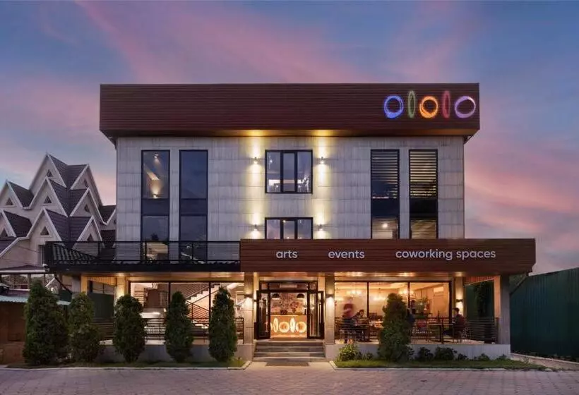 هتل Ololovostok I Coliving & Coworking